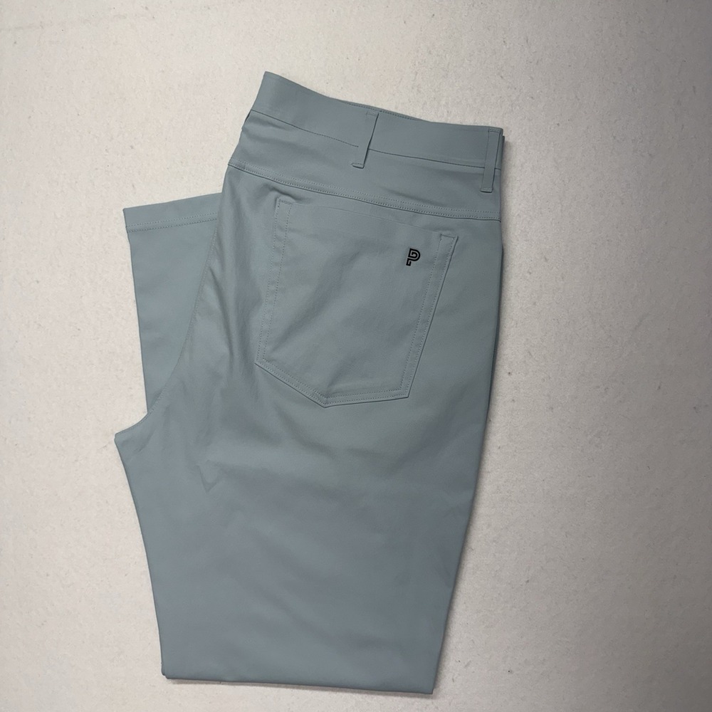 Public Rec Men's Pants 40x32 Sky Blue Stretch Performance Casual Golf Travel